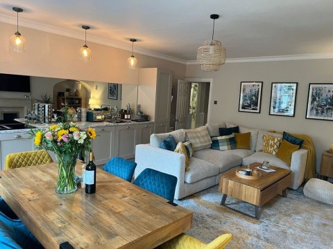 View Full Details for The Cleevelands, Cheltenham, Gloucestershire, GL50 - EAID:deMelProperty, BID:de Mel Property