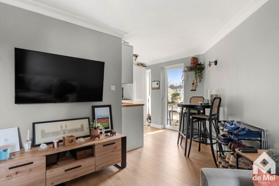 Images for Berekley Court, High Street, Cheltenham, GL52