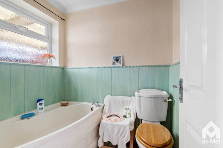 Images for Selborne Road, Bishops Cleeve, Cheltenham, GL52