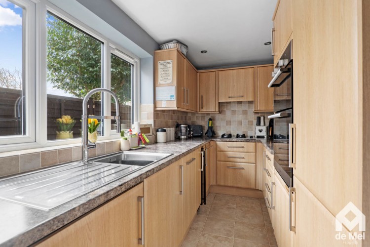 Images for 83, Snowdon Garden, Churchdown, GL3