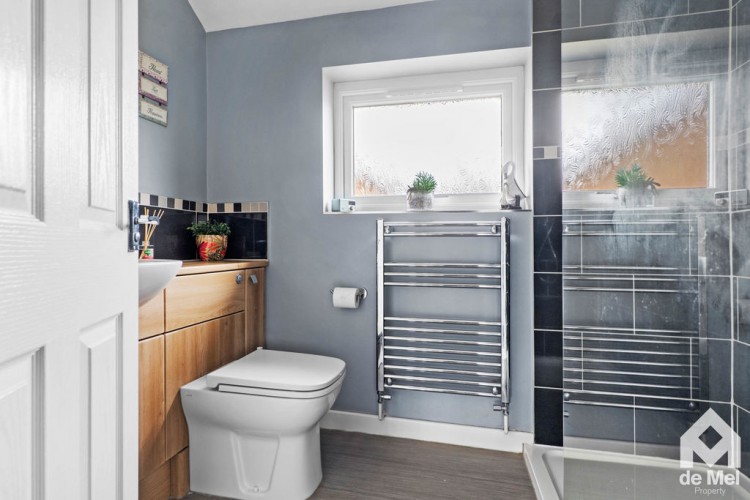 Images for 83, Snowdon Garden, Churchdown, GL3