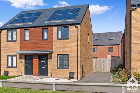 View Full Details for Citrine Place, Bishops Cleeve, GL52 7ZQ - EAID:deMelProperty, BID:de Mel Property