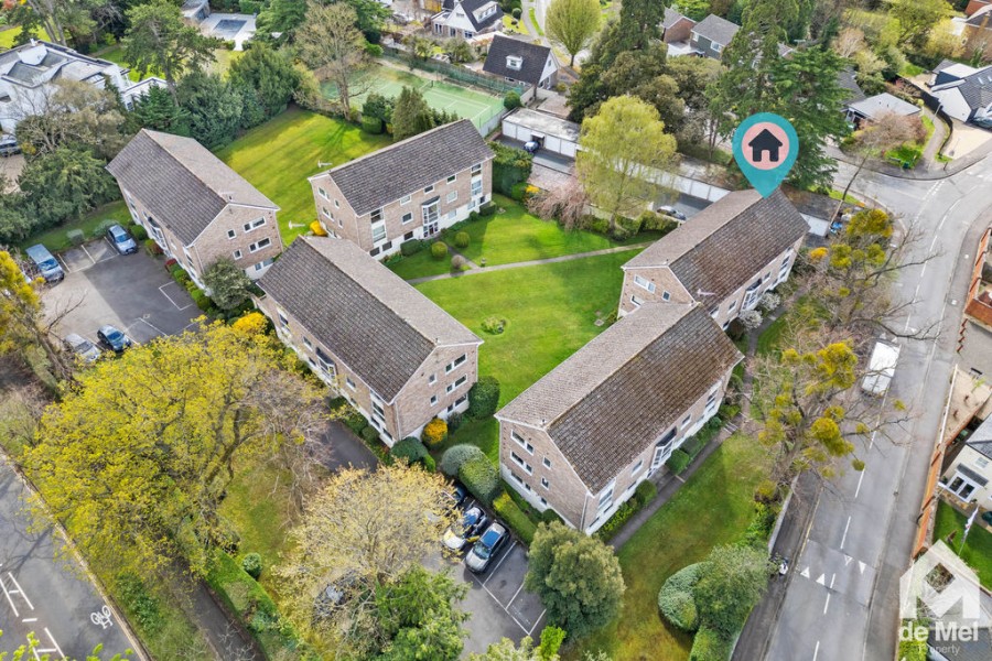 Images for Oak Lodge, The Park