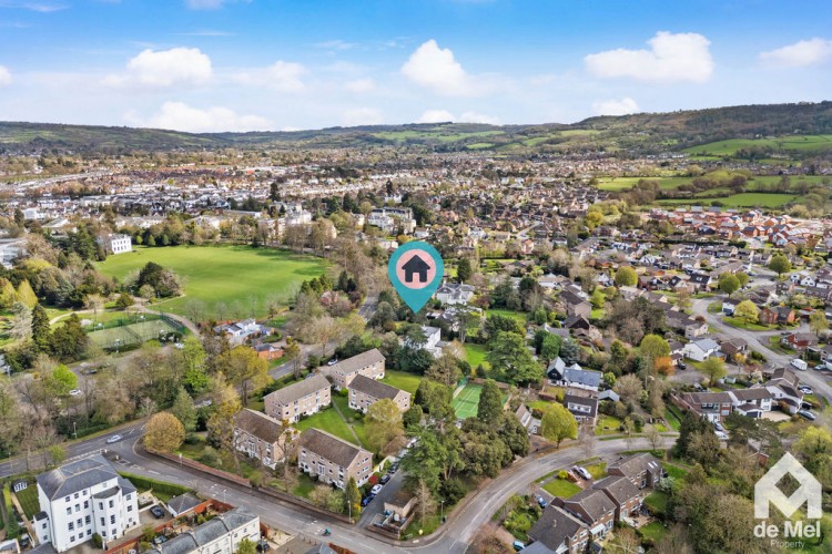 Images for Oak Lodge, The Park