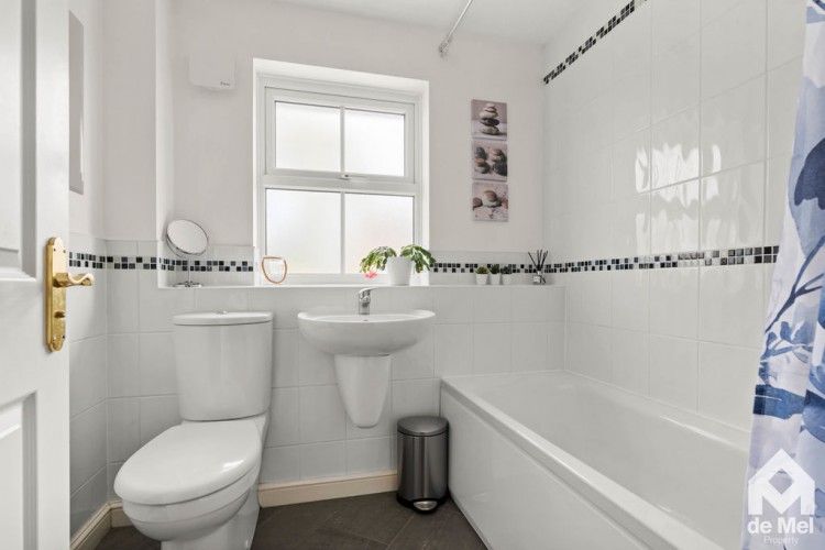 Images for Murray Close, Cheltenham, GL52 8XE