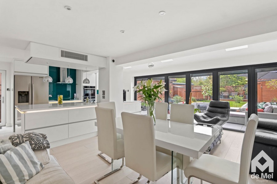 Images for Vilverie Mead, Bishops Cleeve, Cheltenham