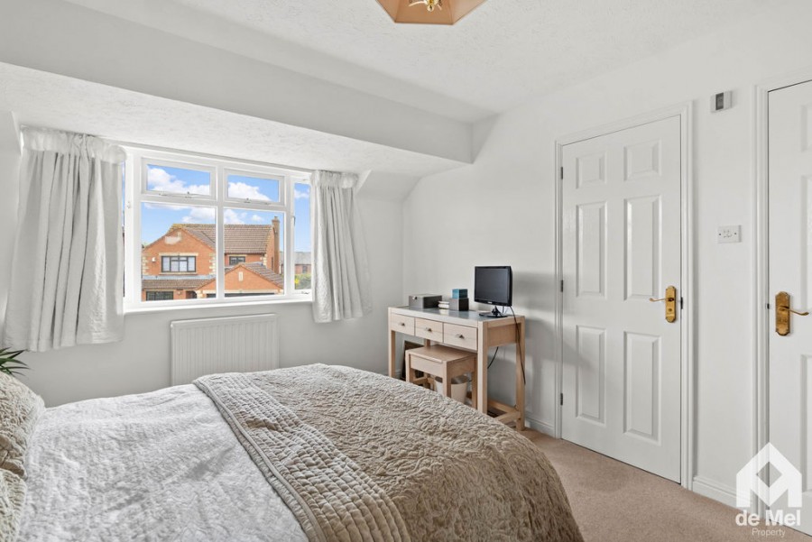 Images for Vilverie Mead, Bishops Cleeve, Cheltenham