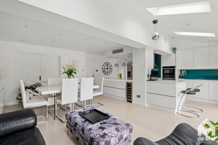 Images for Vilverie Mead, Bishops Cleeve, Cheltenham