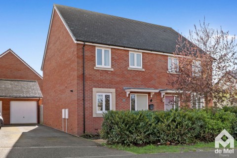 View Full Details for Harrow Drive, Bishops Cleeve - EAID:deMelProperty, BID:de Mel Property