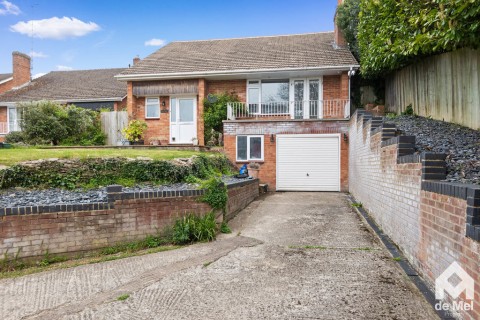 View Full Details for Copt Elm Close, Charlton Kings, Cheltenham, GL53 - EAID:deMelProperty, BID:de Mel Property