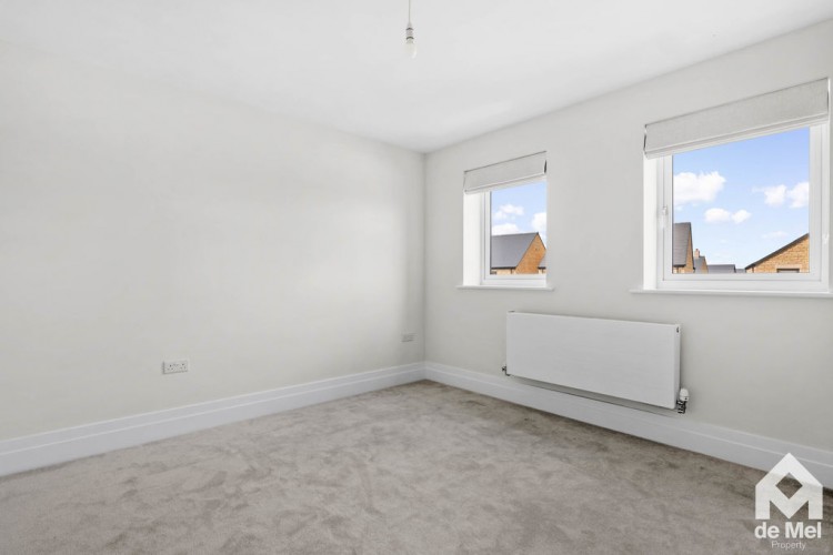 Images for Wallace Square, Bishops Cleeve, Cheltenham, GL52