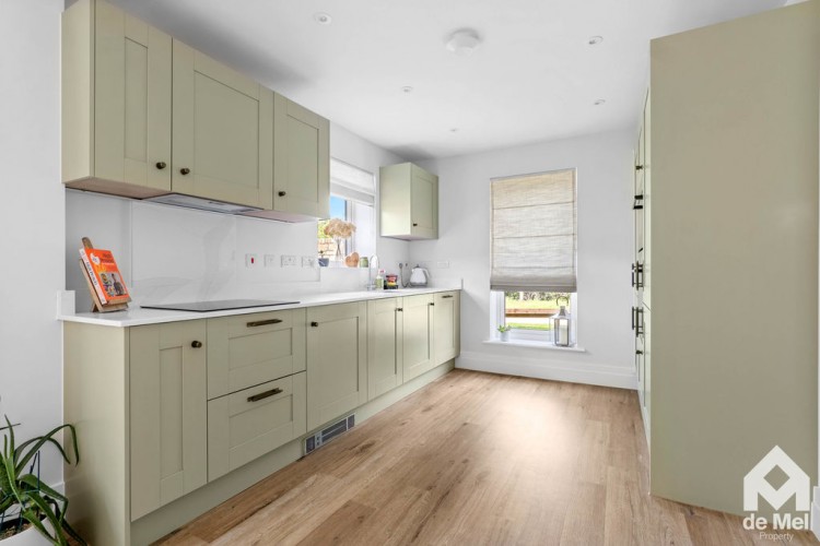 Images for Wallace Square, Bishops Cleeve, Cheltenham, GL52
