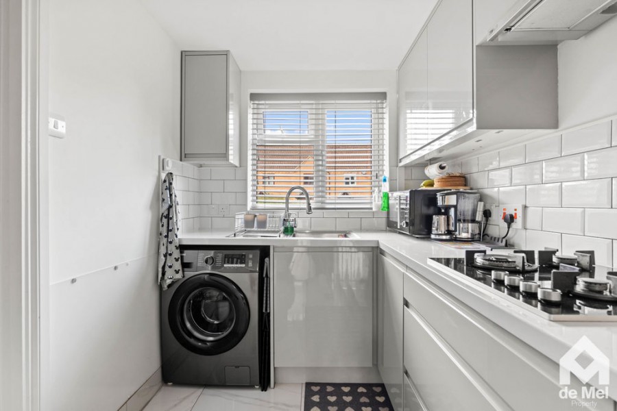 Images for Meadow Lea, Bishops Cleeve, Cheltenham