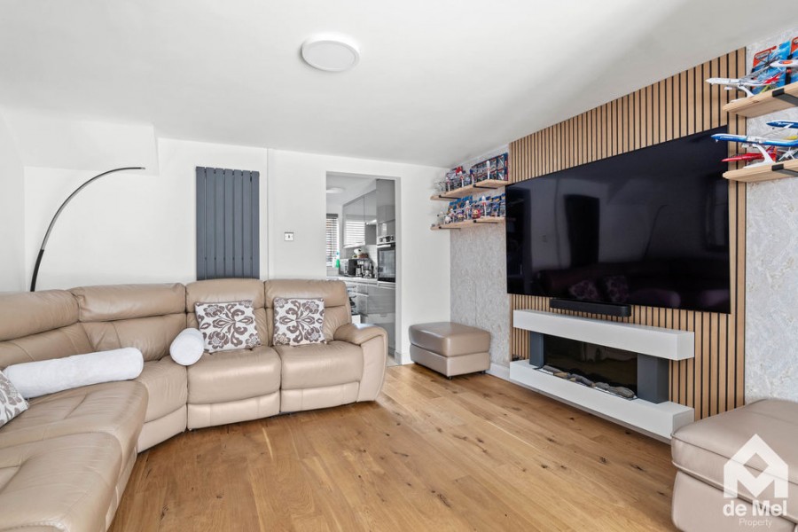 Images for Meadow Lea, Bishops Cleeve, Cheltenham