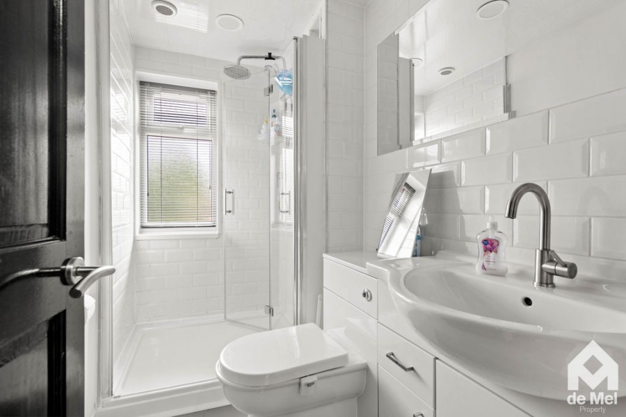 Images for Meadow Lea, Bishops Cleeve, Cheltenham