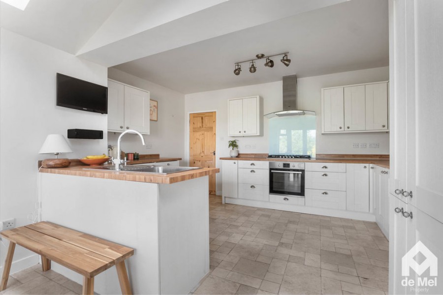 Images for Guestriss Cottages, Swindon Lane, Cheltenham, Gloucestershire, GL50