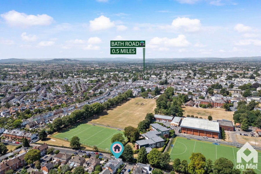 Images for White Cross Square, Cheltenham