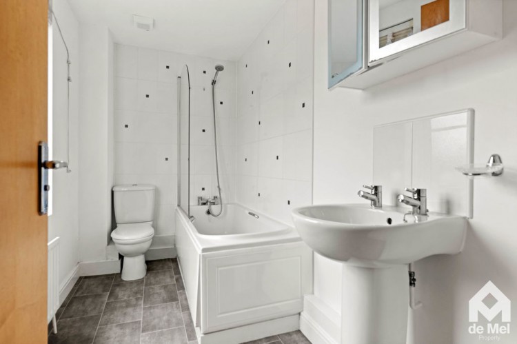 Images for Rosebay Gardens, Cheltenham