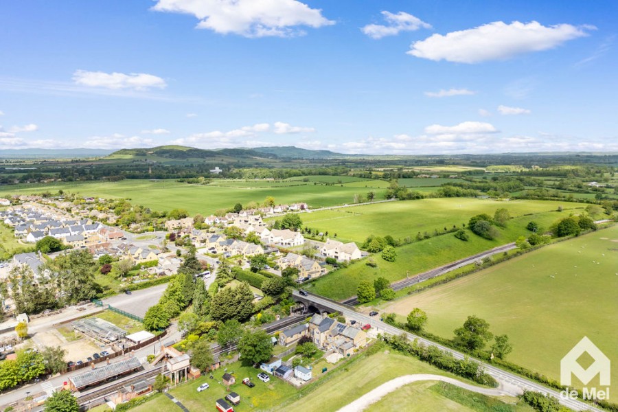 Images for Station Cottages, Toddington