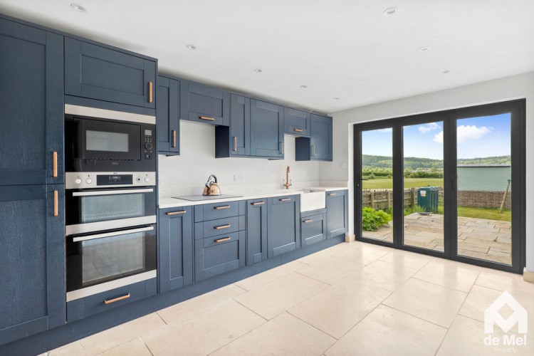 Images for Station Cottages, Toddington