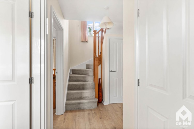 Images for Knapps Crescent, Woodmancote