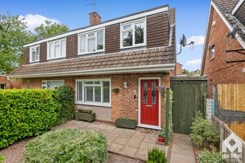 View Full Details for Yew Tree Close, Cheltenham - EAID:deMelProperty, BID:de Mel Property