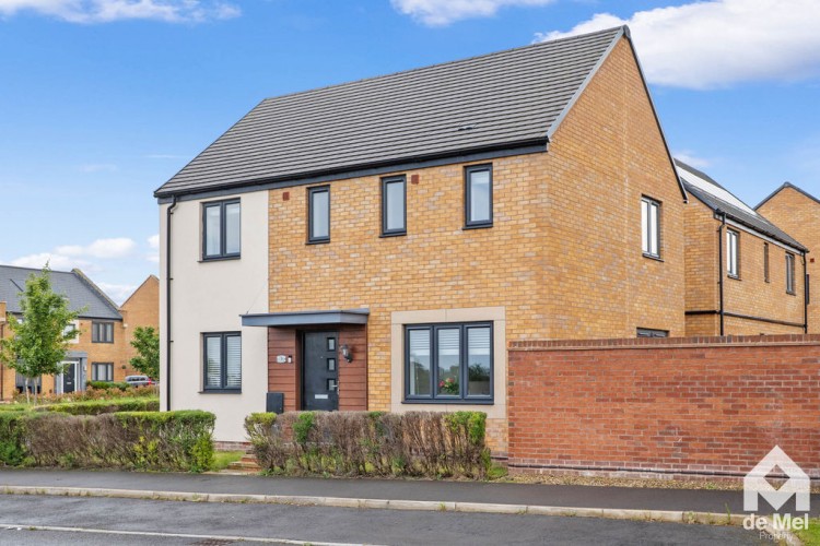 Images for Sapphire Road, Bishops Cleeve, Cheltenham