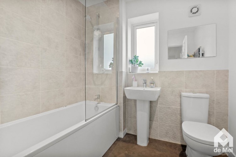Images for Sapphire Road, Bishops Cleeve, Cheltenham