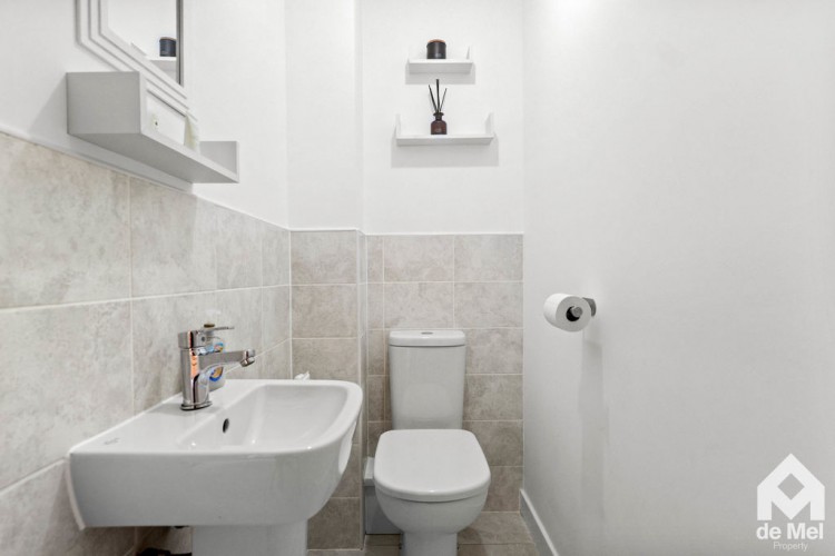 Images for Sapphire Road, Bishops Cleeve, Cheltenham