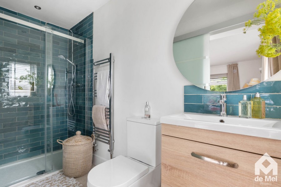 Images for Blacksmiths Road, Alderton