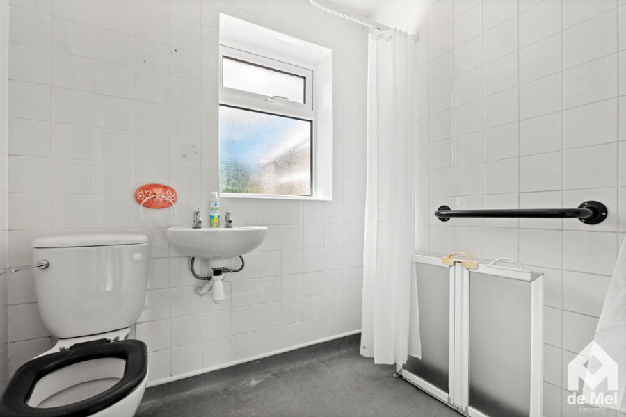 Images for Longlands Close, Bishops Cleeve, Cheltenham