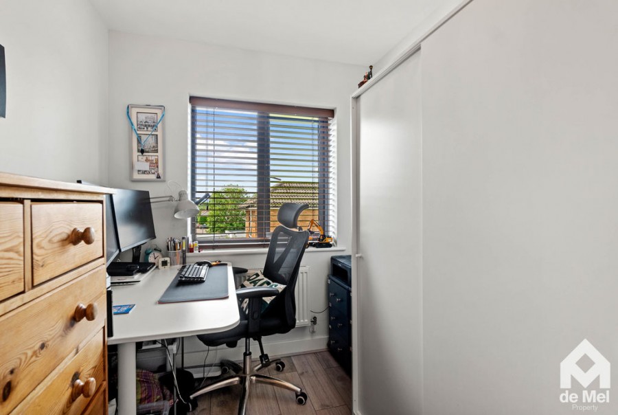 Images for Griffiths Avenue, Cheltenham
