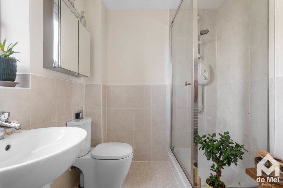 Images for Franklin Road, Alderton