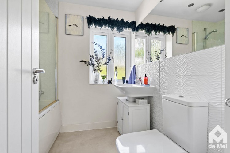 Images for Denman Avenue, Cheltenham