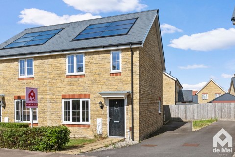 View Full Details for Red Pippin Road, Bishops Cleeve, Cheltenham, GL52 - EAID:deMelProperty, BID:de Mel Property