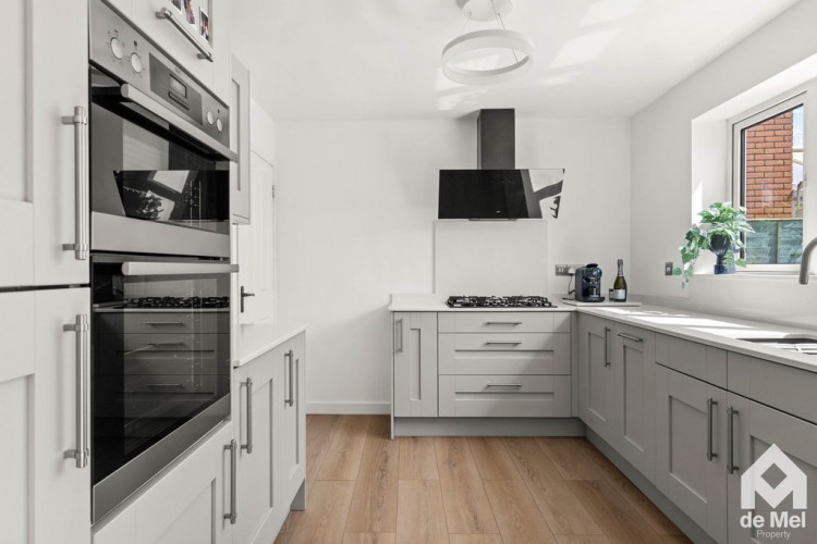 Images for Nortenham Close, Bishops Close