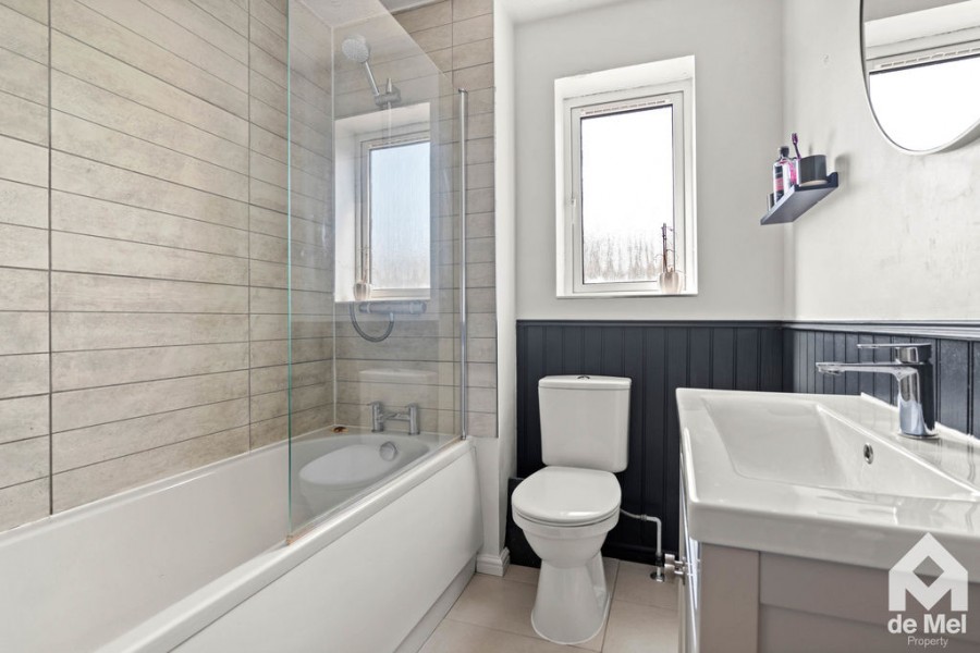 Images for Nortenham Close, Bishops Close