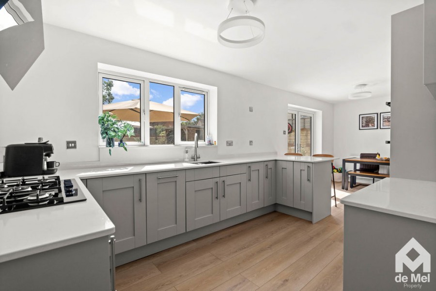Images for Nortenham Close, Bishops Close