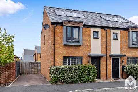 View Full Details for Opal Way, Bishops Cleeve, Cheltenham, GL52 - EAID:deMelProperty, BID:de Mel Property