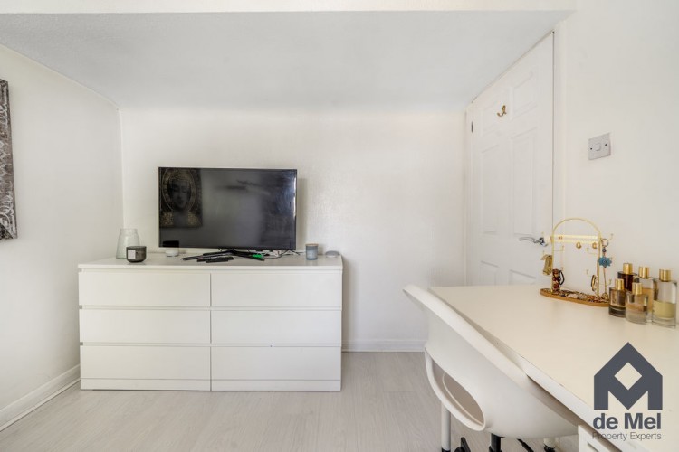 Images for Selborne Road, Bishops Cleeve, Cheltenham, GL52