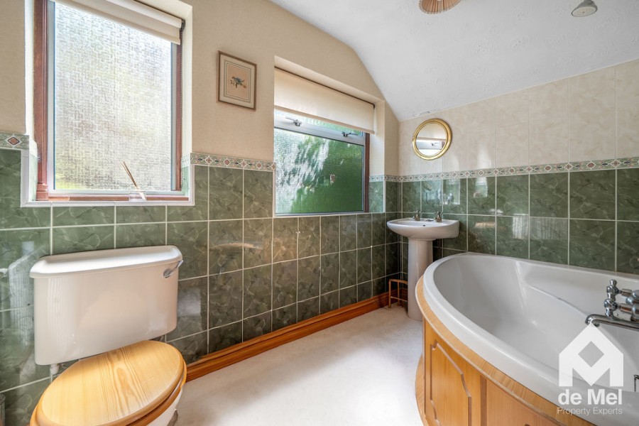 Images for Teddington, Tewkesbury
